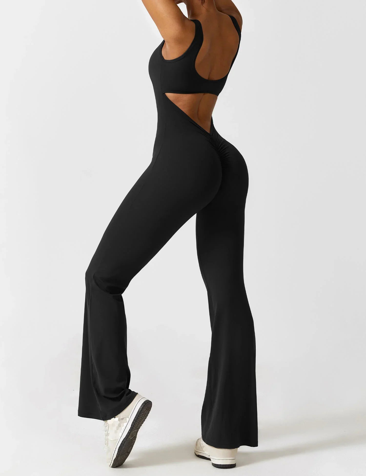 Kyliams | Enganliegender Jumpsuit mit weitem Bein