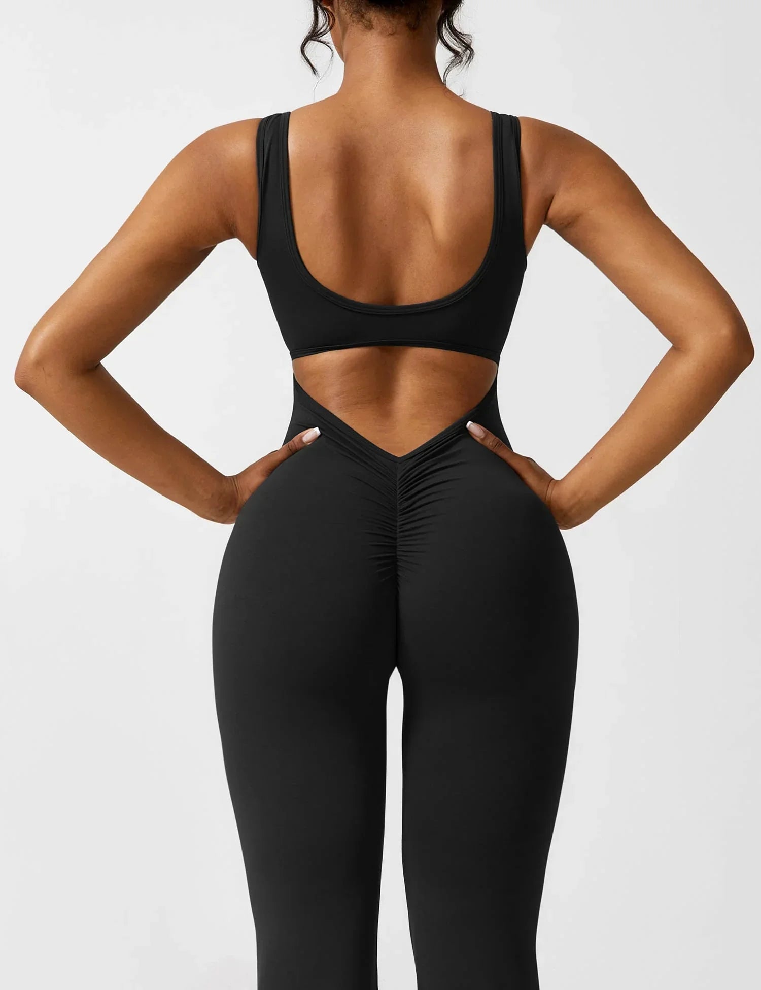 Kyliams | Enganliegender Jumpsuit mit weitem Bein