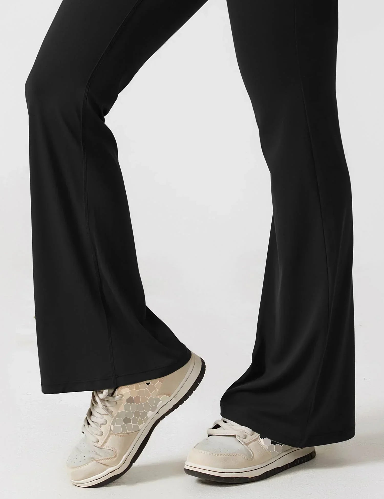 Kyliams | Enganliegender Jumpsuit mit weitem Bein