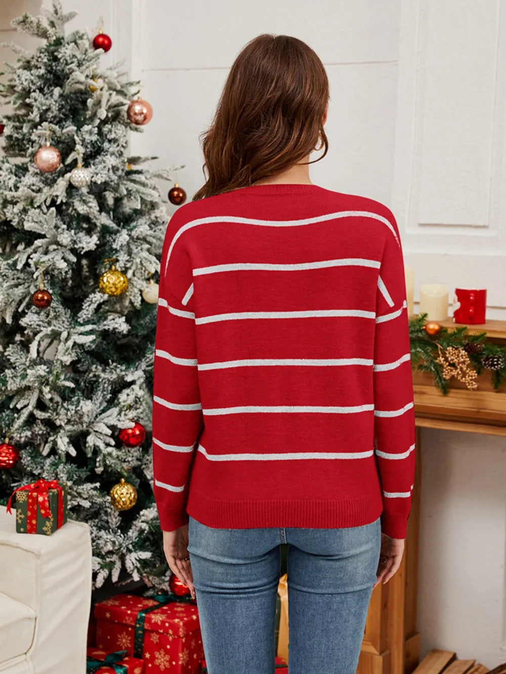 Pailletten-Weihnachts-Pullover mit gestreiftem Santa – Grün, Rot & Schwarz