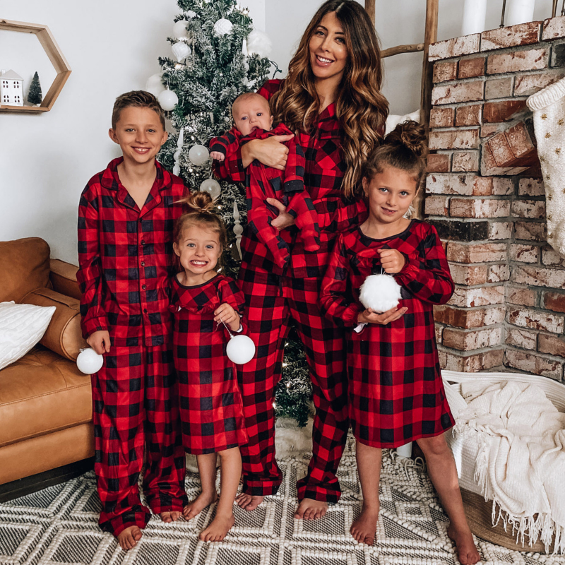 Buffalo Plaid Passende Familien-Weihnachtspyjamas - Hundepyjamas Inklusive
