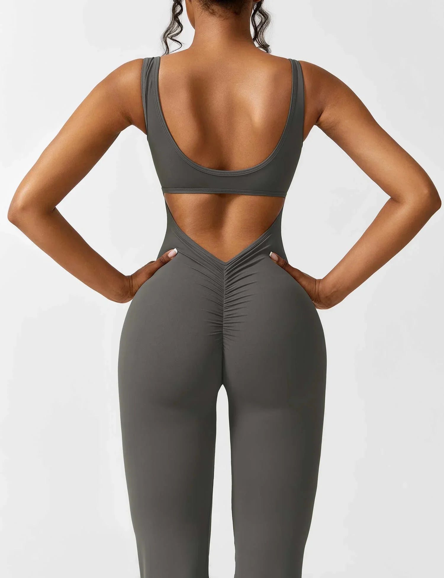Kyliams | Enganliegender Jumpsuit mit weitem Bein