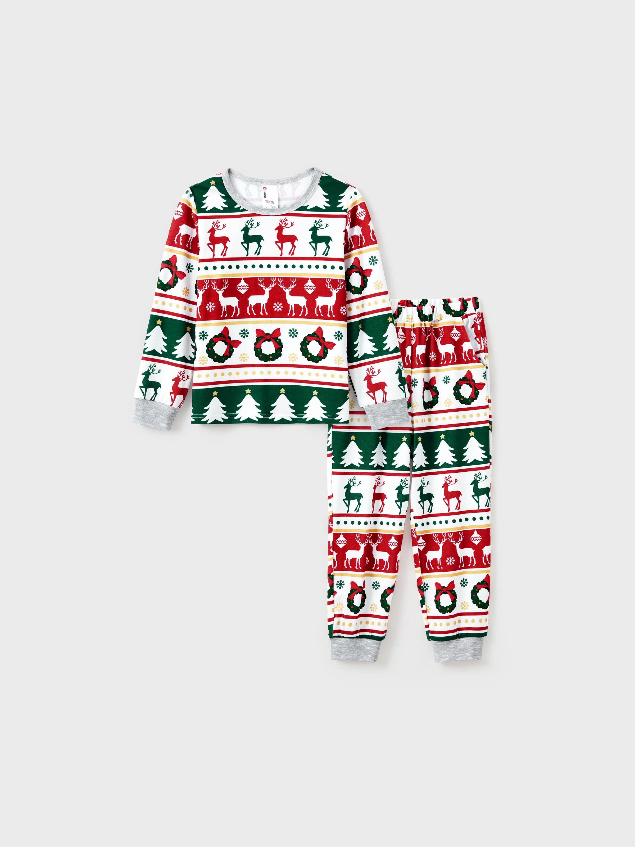 ReindeerJams | Familienpassende Weihnachts-Pyjamas mit Rentier- und Weihnachtsbaum-Muster und ColorBlock-Socken
