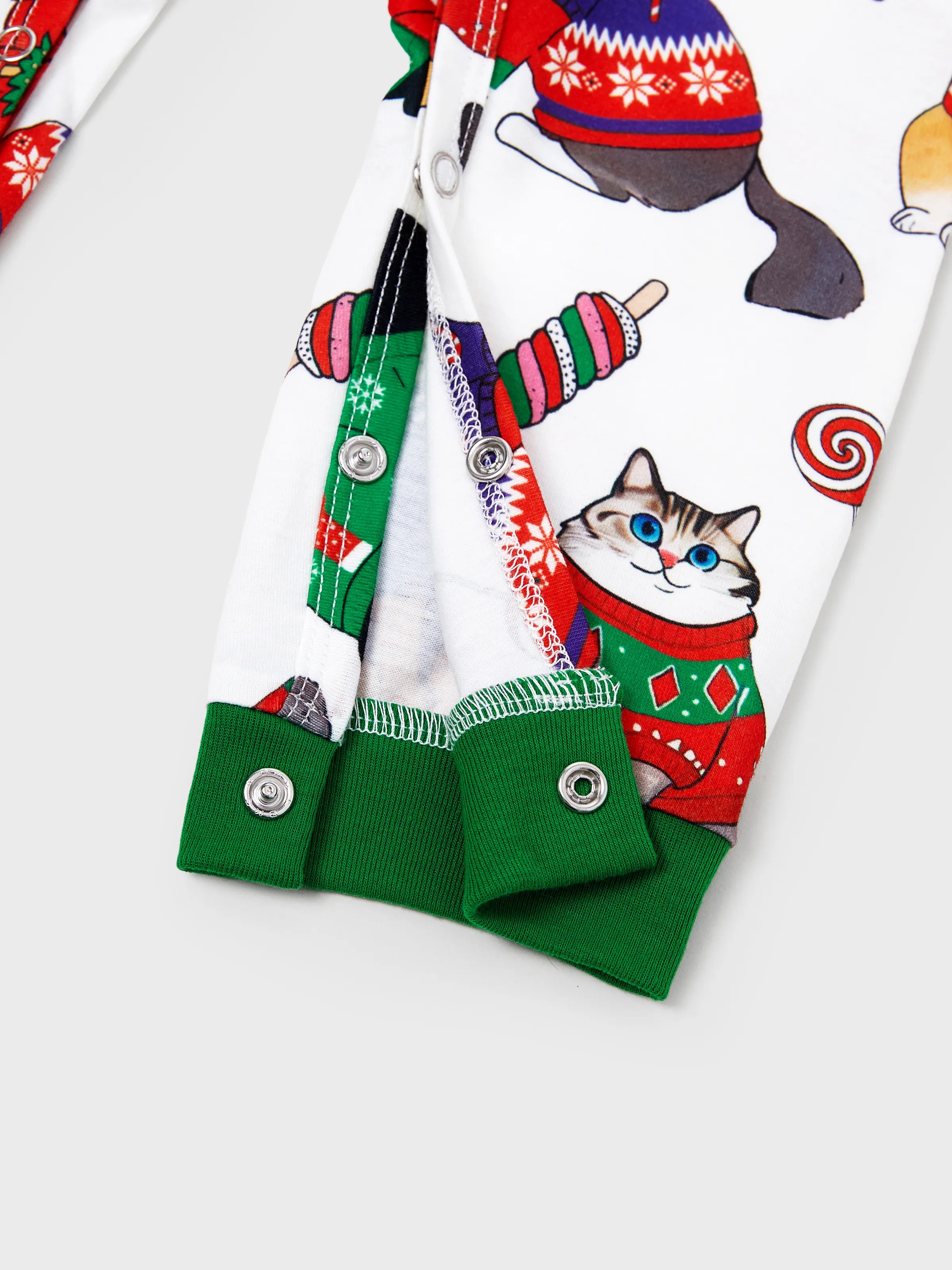 MeowJams | Weihnachts Familien Pyjama Set Katzenprint mit Passenden Socken Multicolor