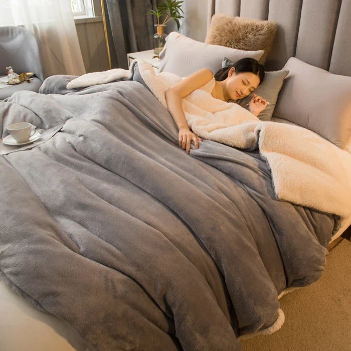 CozyNest Wendbare Woll-Decke – Flanell & Kaschmir Wärmedecke für den Winter