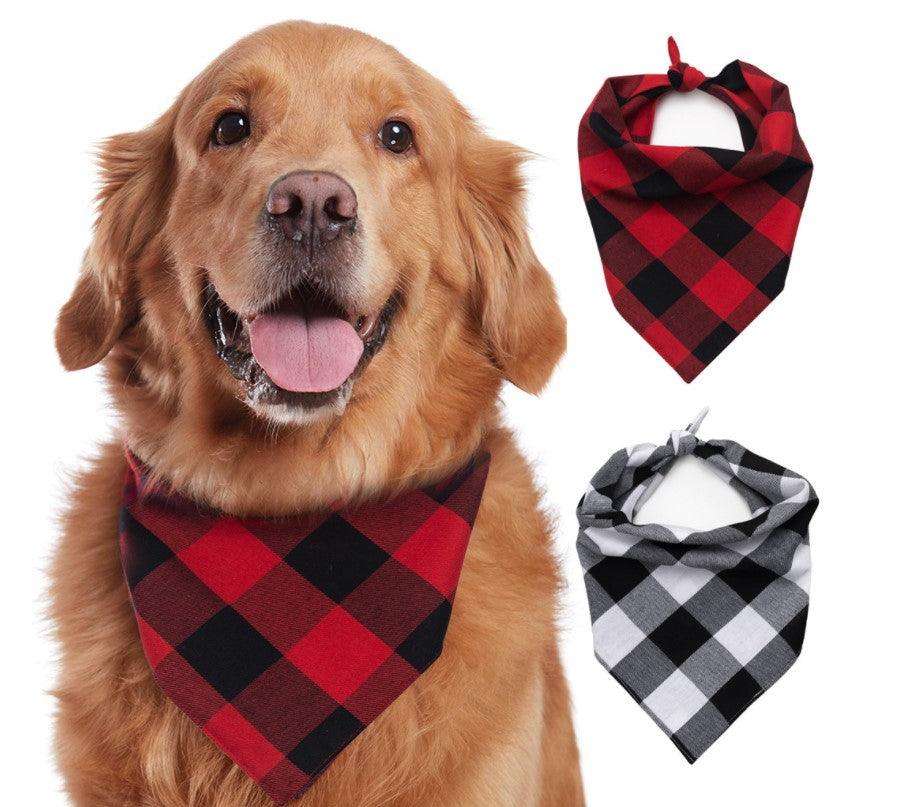 Weihnachts-Pyjamas für die ganze Familie mit Santa Claus-Motiv