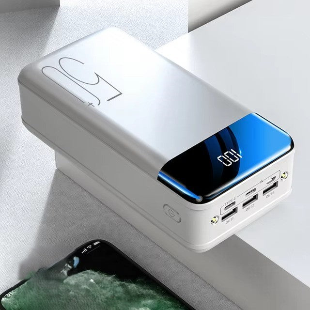 50.000mAh Ultra-Hohe Kapazität Power Bank – Super Schnelles Laden für Telefone, Tablets & Laptops