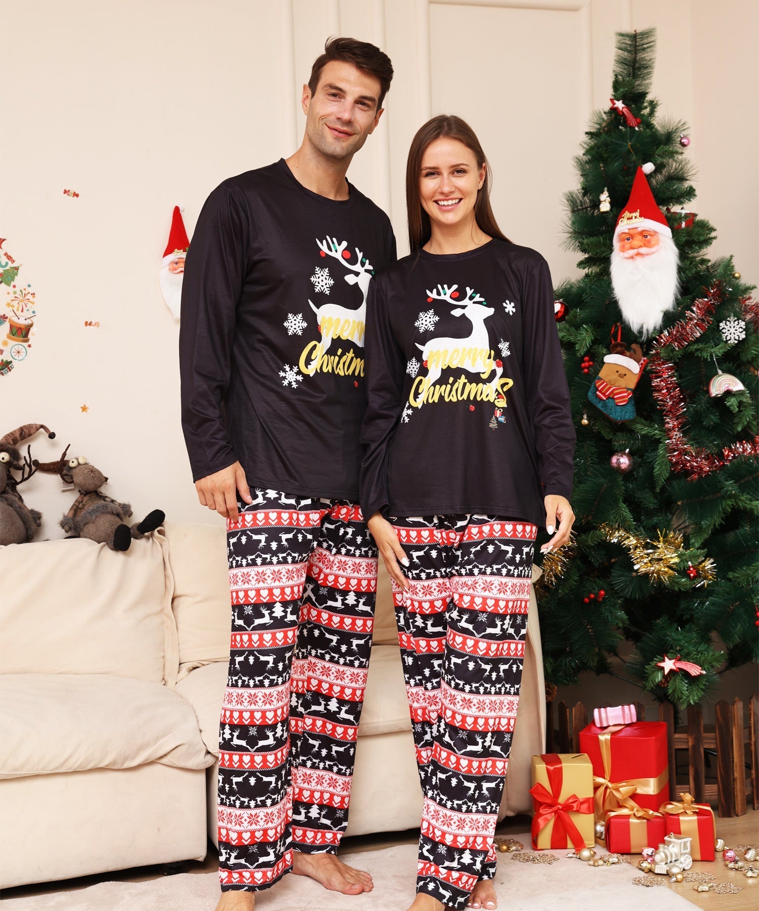 Schwarze Rentier passende Familien-Weihnachtspyjamas - Hundepyjamas inklusive
