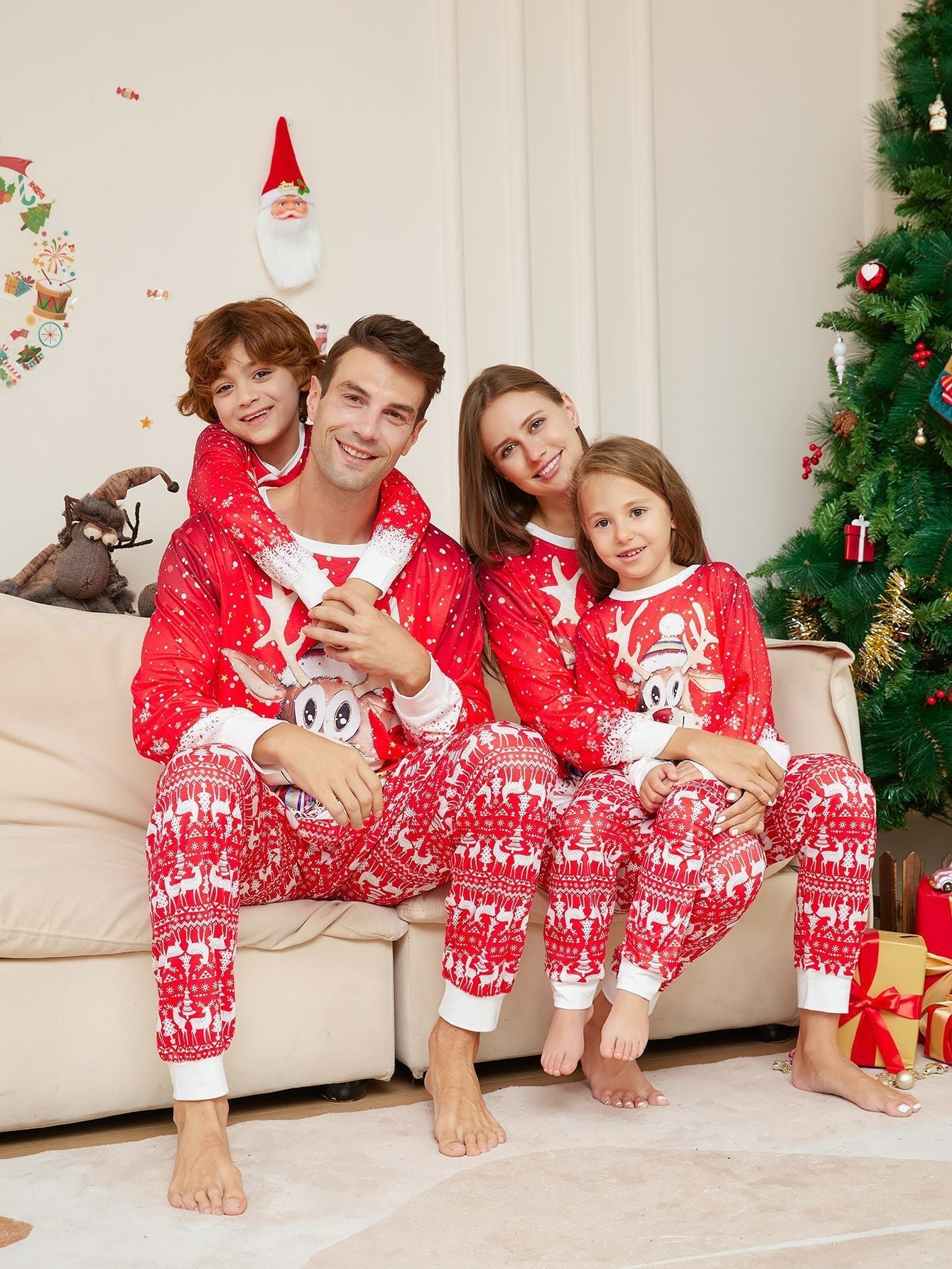 Schneeeelch passende Familien-Weihnachtspyjamas (Hundepyjama inklusive)