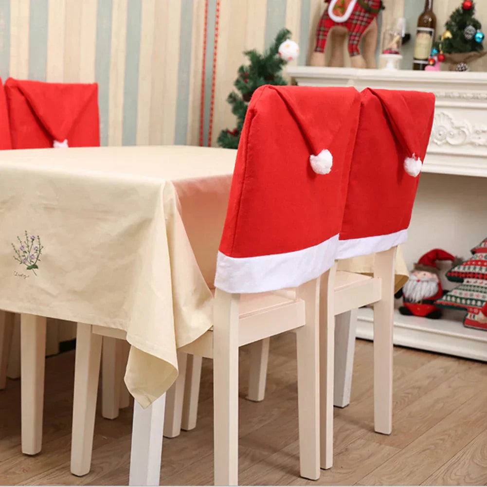 SantaSeat Weihnachts-Stuhlhussen – Set von dekorativen Stuhlhussen mit Weihnachtsmann-Design
