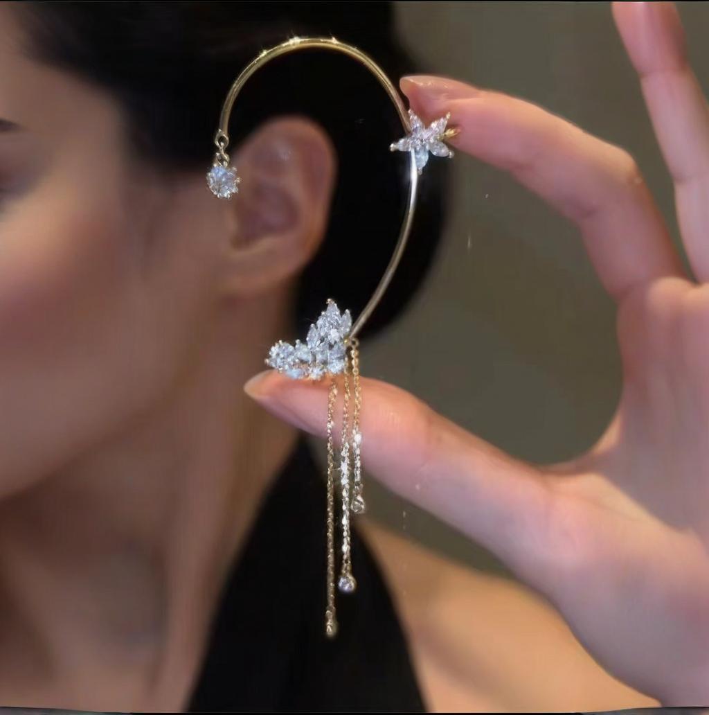 Elegante Statement Ohrringe mit Schmetterlingsdesign und Schimmernden Zirkonia