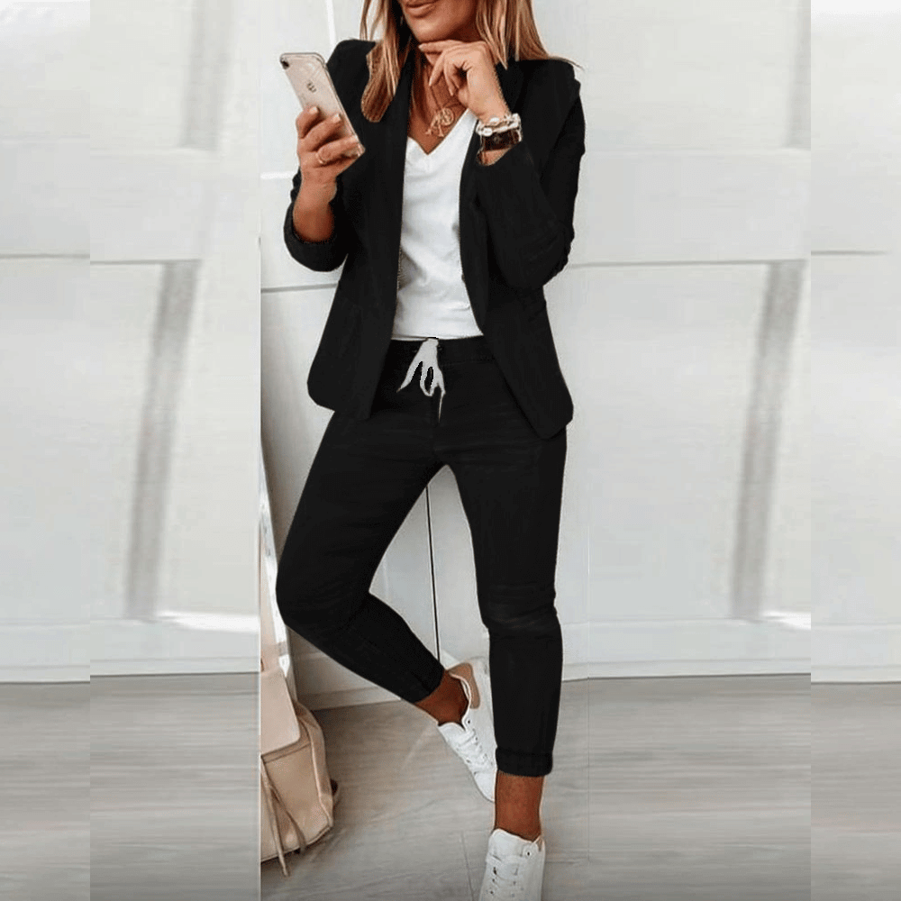 Stilvolles Damen Set Lorina – Blazer und Hose im zeitlosen Jogginganzug Design