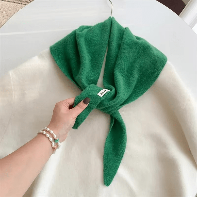 WolWeef Dreieckiger Strickschal – Weiche Wollmischung Schal für Wärme und Stil
