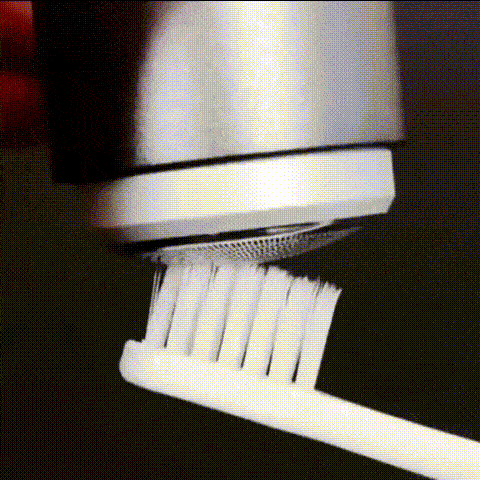 LuxuraShave Elite Rasierer | Die perfekte Kombination aus Präzision und Komfort