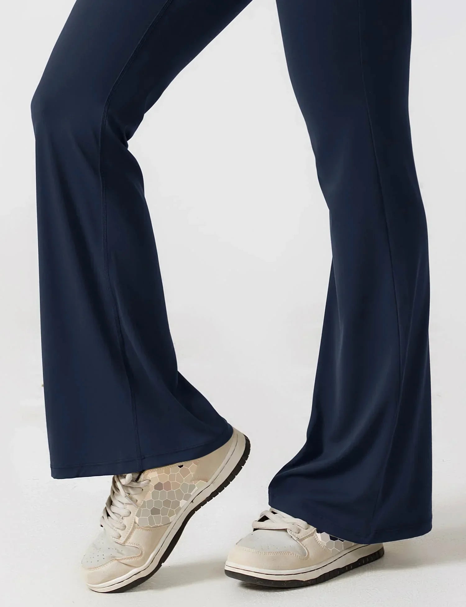 Kyliams | Enganliegender Jumpsuit mit weitem Bein