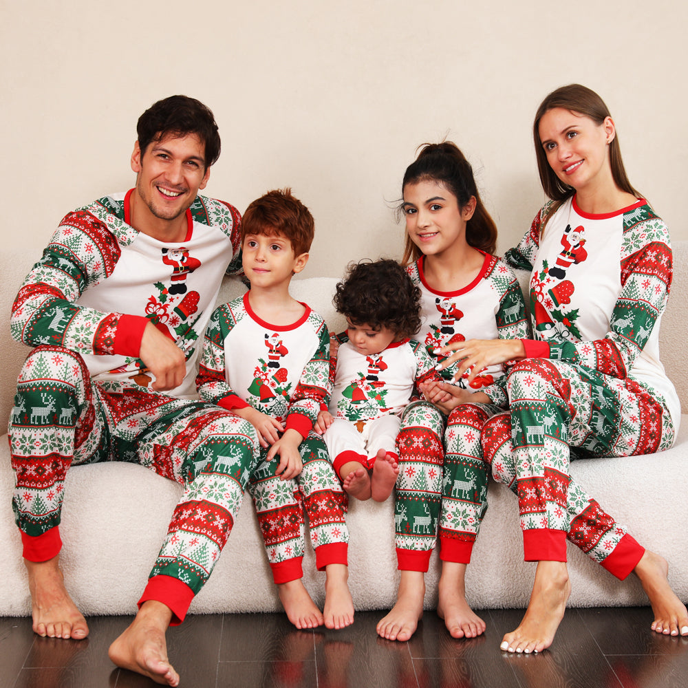 Weihnachtselemente Passende Familien-Pyjamas (Hundepyjama Inklusive)