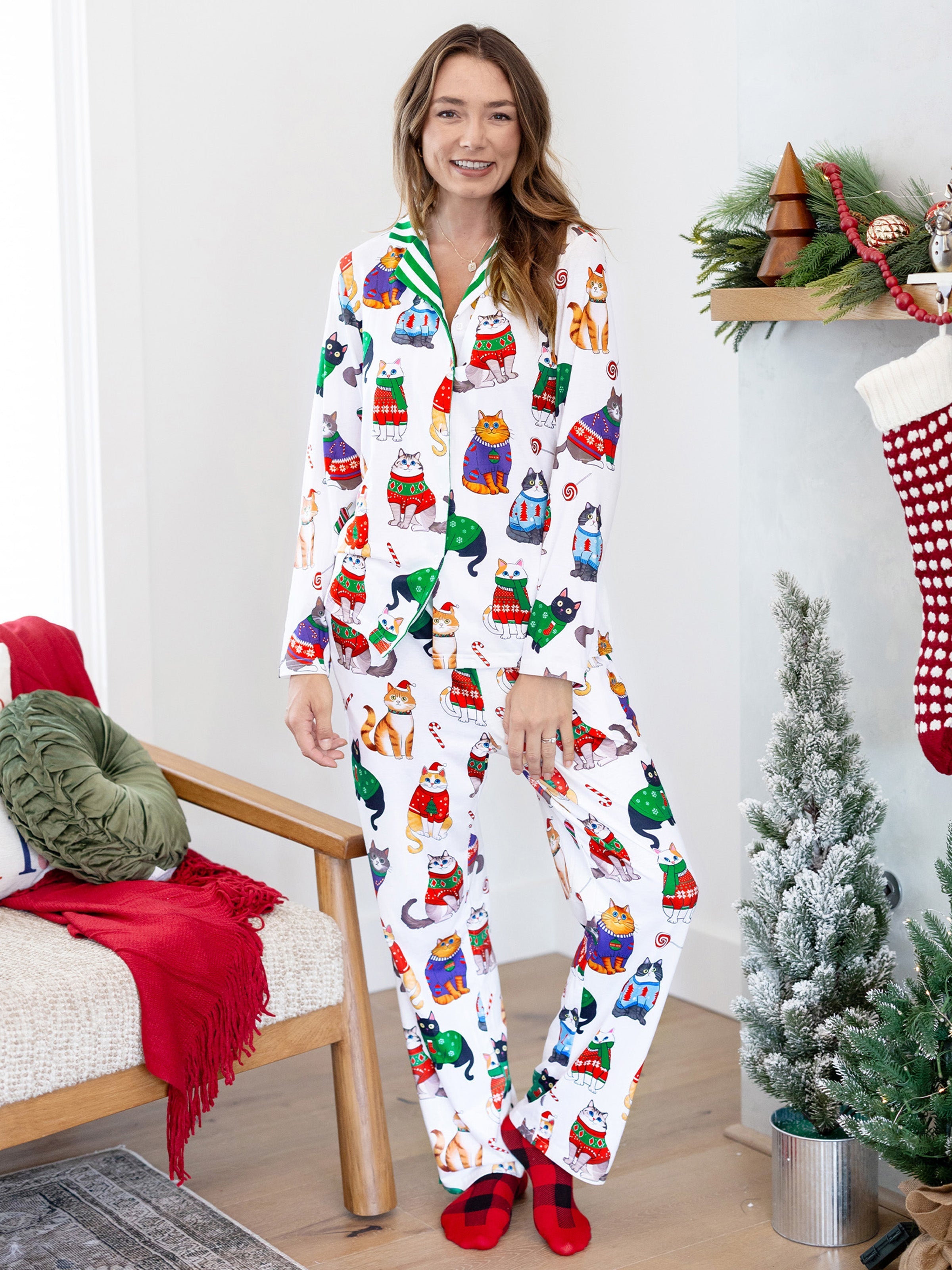 MeowJams | Weihnachts Familien Pyjama Set Katzenprint mit Passenden Socken Multicolor
