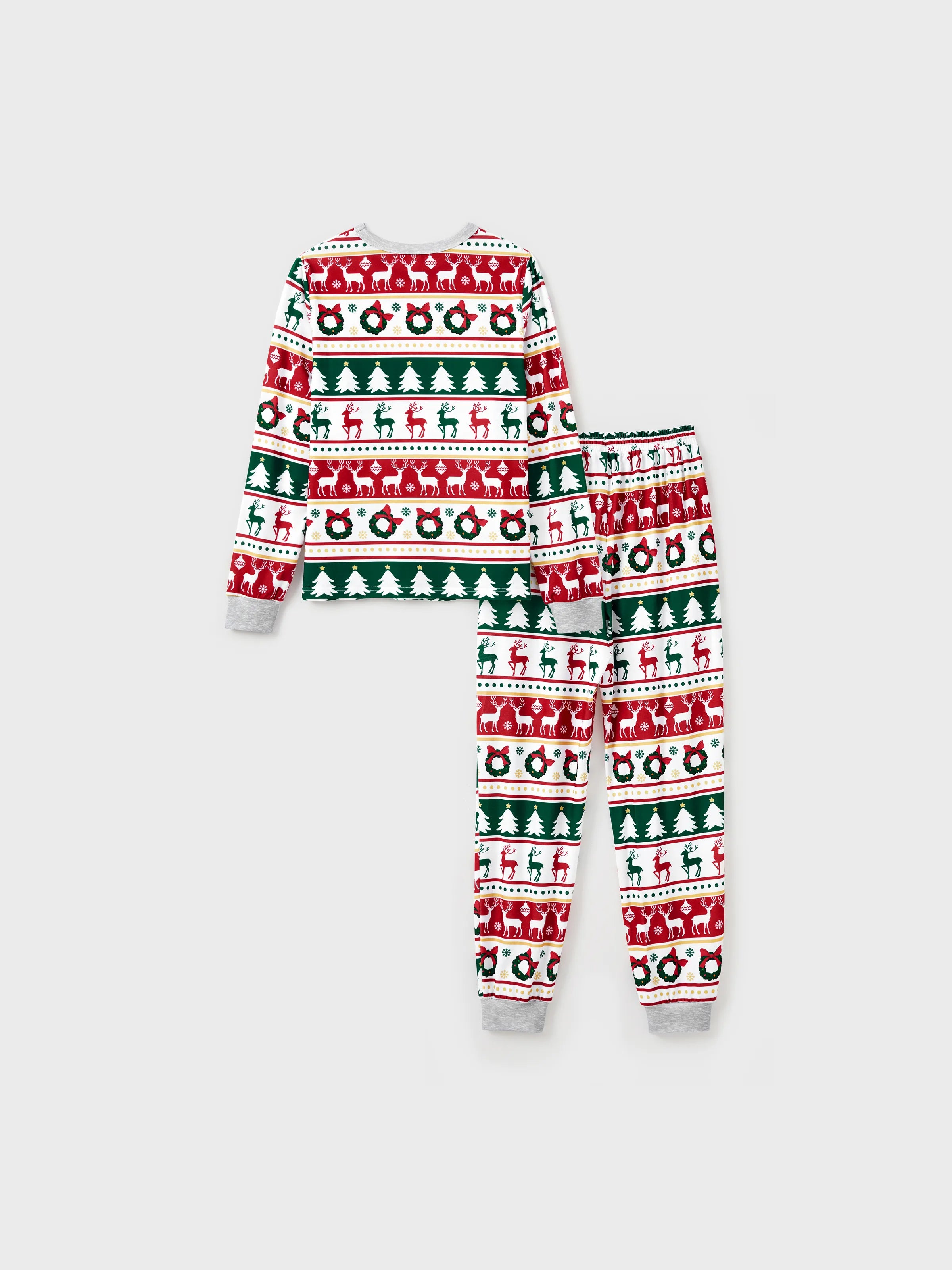 ReindeerJams | Familienpassende Weihnachts-Pyjamas mit Rentier- und Weihnachtsbaum-Muster und ColorBlock-Socken