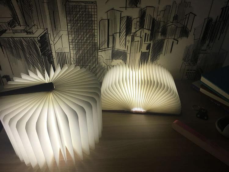BookGlow LED Buchlampe - Stilvolle Beleuchtung mit einem kreativen Twist