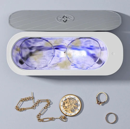 CrystalCleaner | Lass deinen Schmuck wieder wie neu strahlen
