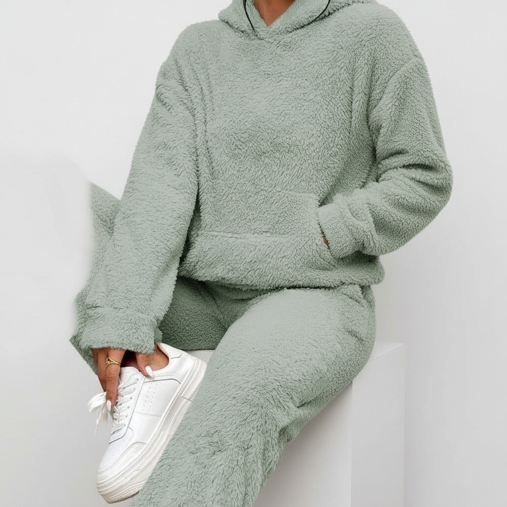 CozyTeddy Lounge Set – Warmer Hoodie und Hose aus weichem Teddy-Stoff mit Kängurutasche