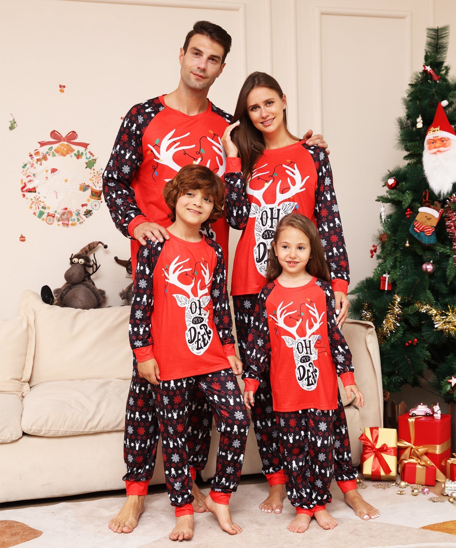 Rote Weihnachts-Schneehirsch passende Familien-Weihnachtspyjamas (Hundepyjamas inklusive)