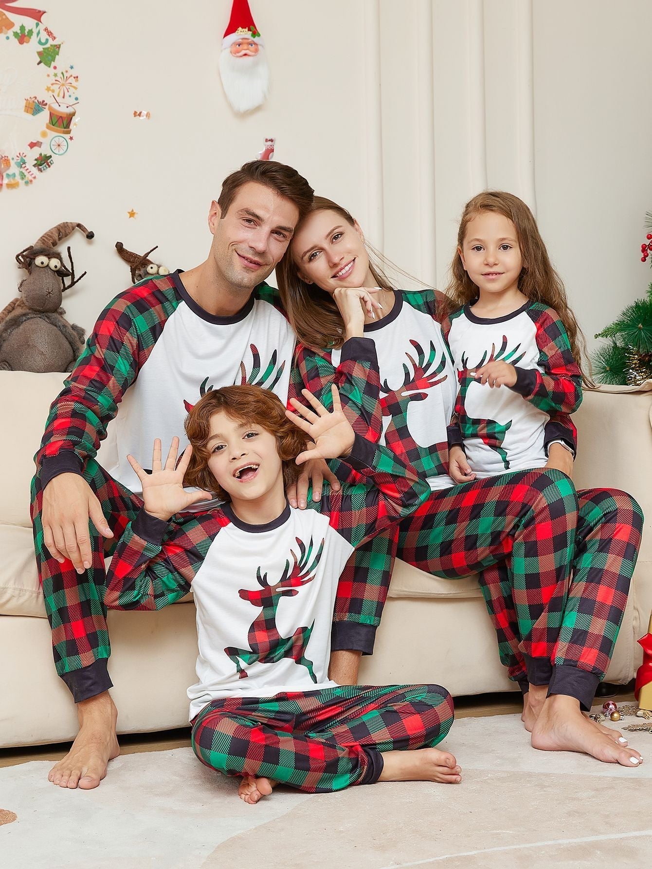 Weihnachtliche Karierte Reh Familie passende Weihnachts-Pyjamas | Pyjamas für Erwachsene, Kinder & Hunde