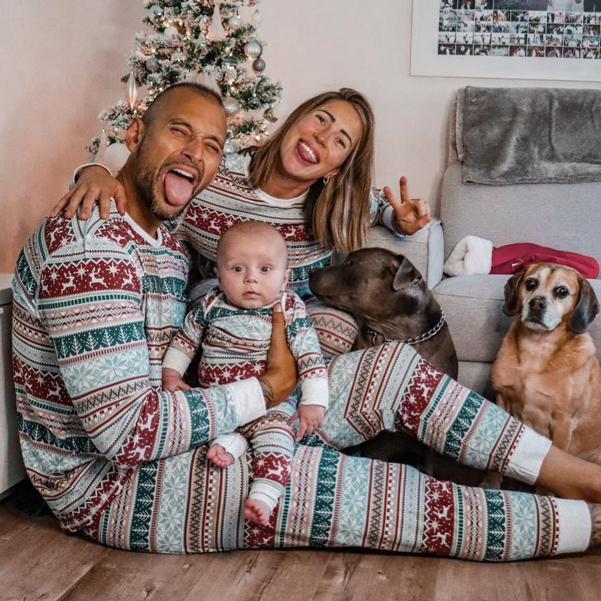 Weihnachtliches Druck-Matching Familie Weihnachts-Pyjamas - Hundepyjamas inklusive