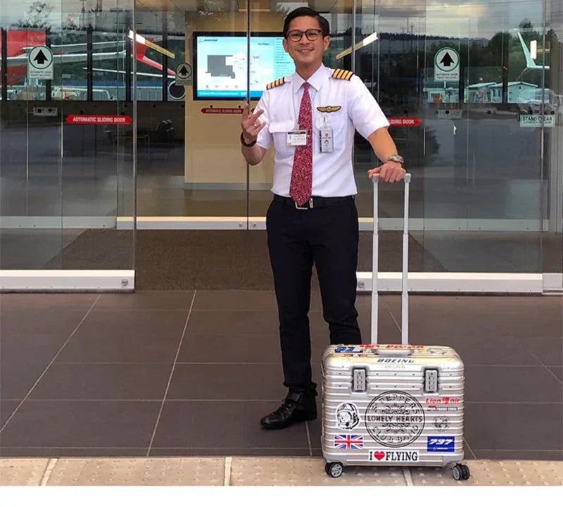 LuxeGuard Aluminium-Magnesium Hartschalenkoffer | Robuster und eleganter Schutz für Ihre Reiseutensilien