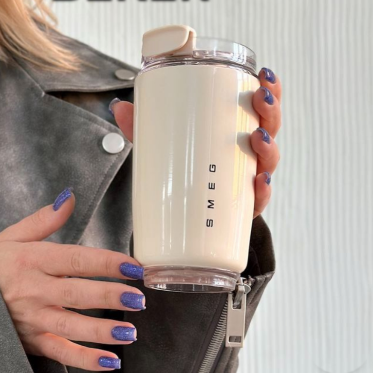 LuxeTherm Eleganter Thermobecher | Stilvoller und langlebiger Thermobecher für heiße und kalte Getränke