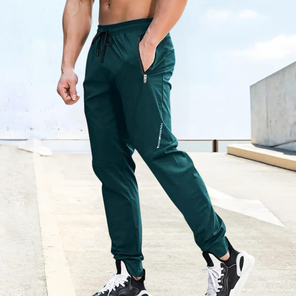 Herren Sporthose AeroFlex – Atmungsaktive und Leichte Trainingshose