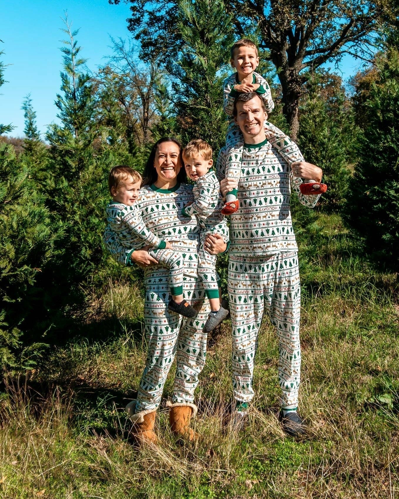 Grüne Schneeflocken Muster passende Familie Weihnachten Pyjamas